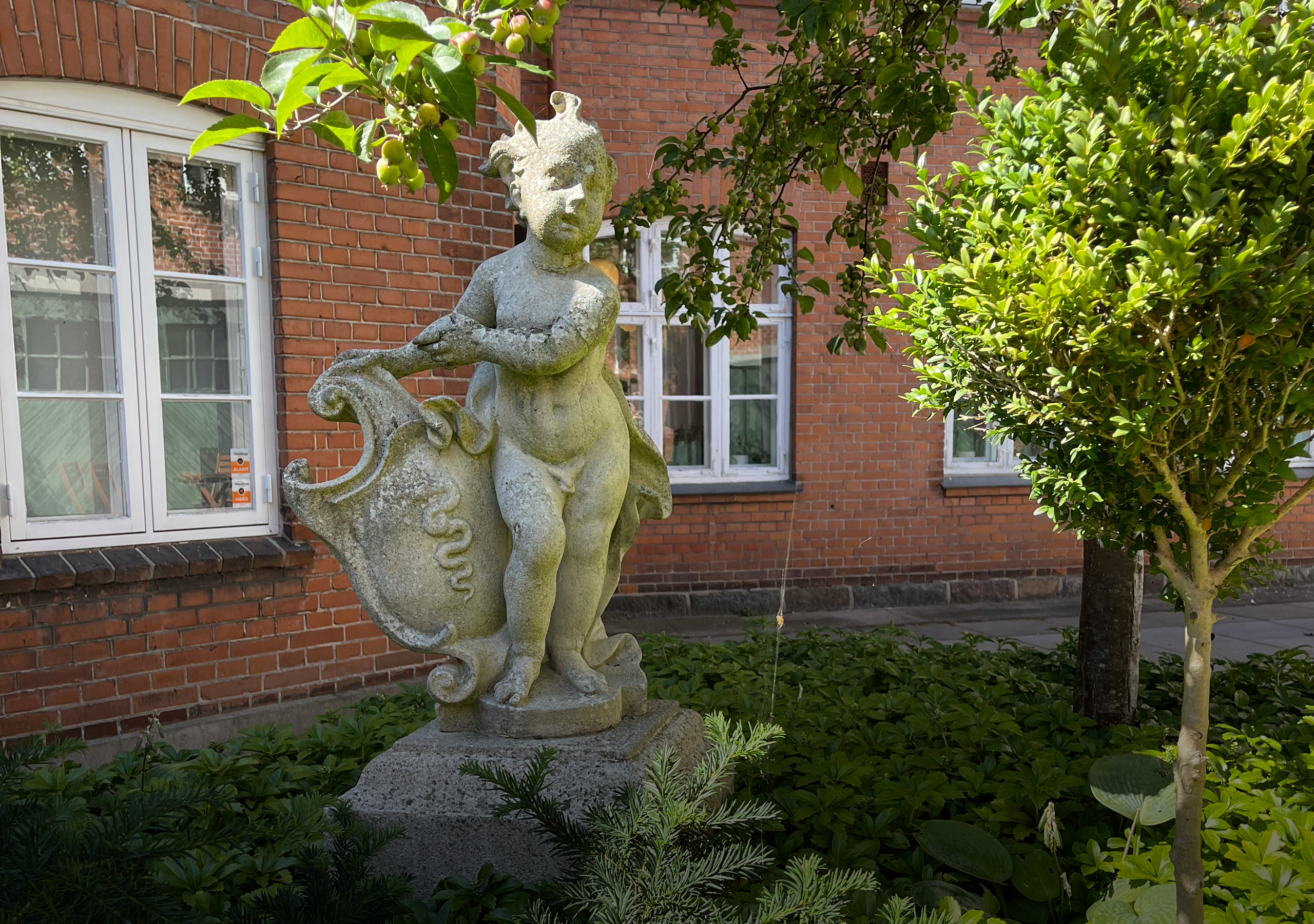 Lille figur museum ernst slider